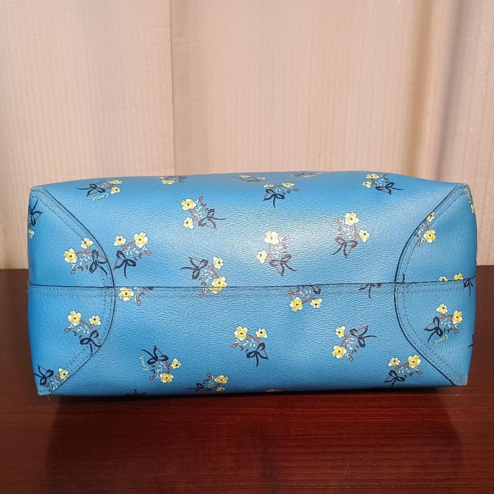 Coach City Print Floral Tote - Picture 4 of 5